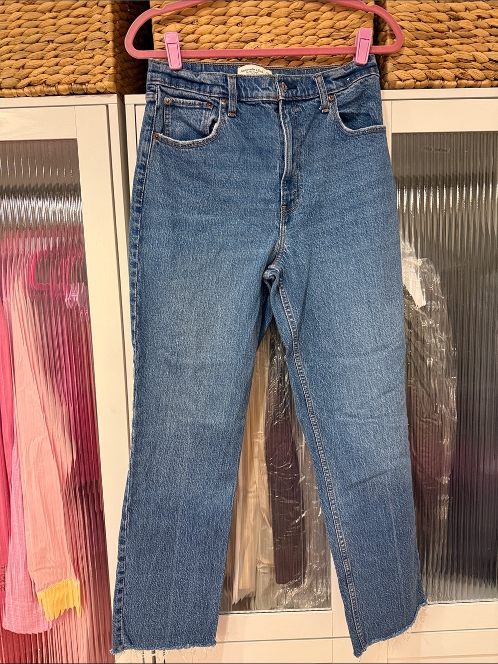 Abercrombie & Fitch Ultra High Rise 90’s Straight Leg Jeans - Blue
